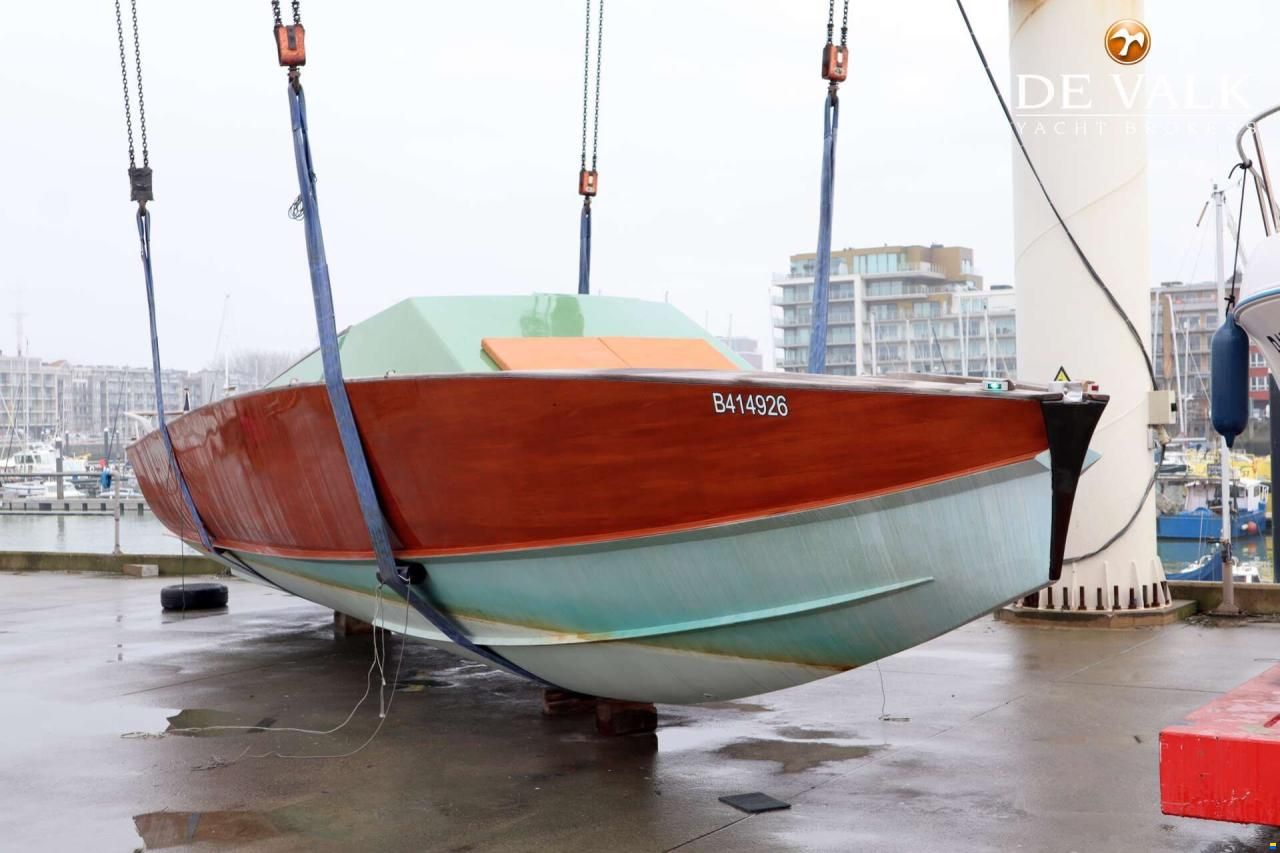 RedRouge Jet Powerboat