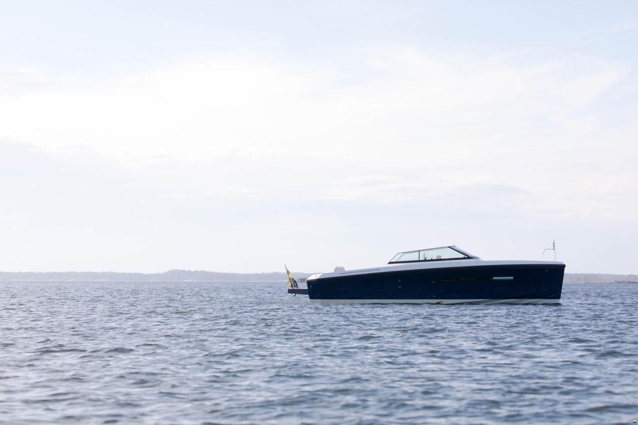 Delta Powerboats 33 open