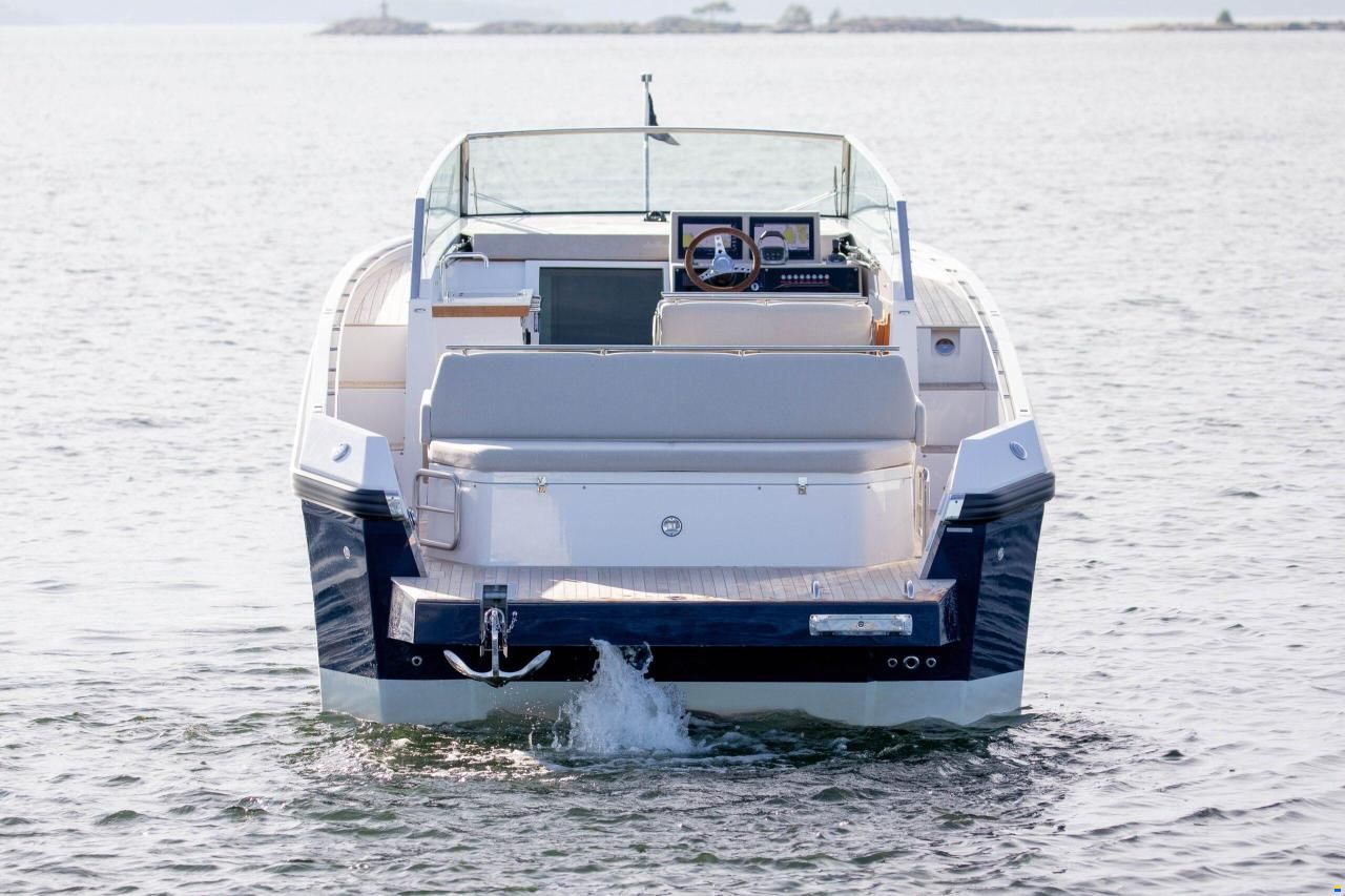 Delta Powerboats 33 open