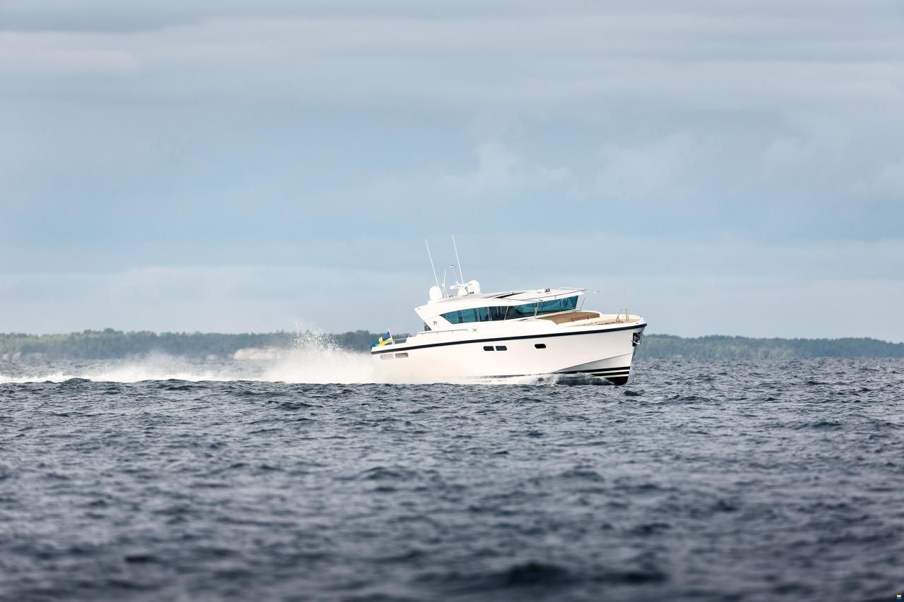 Delta Powerboats 54 ips