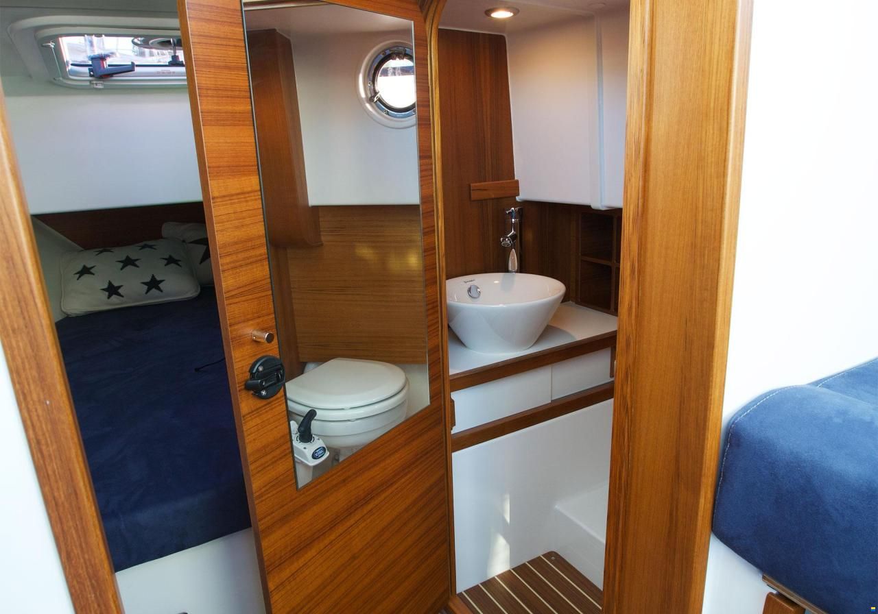 Delta Powerboats 290 sw