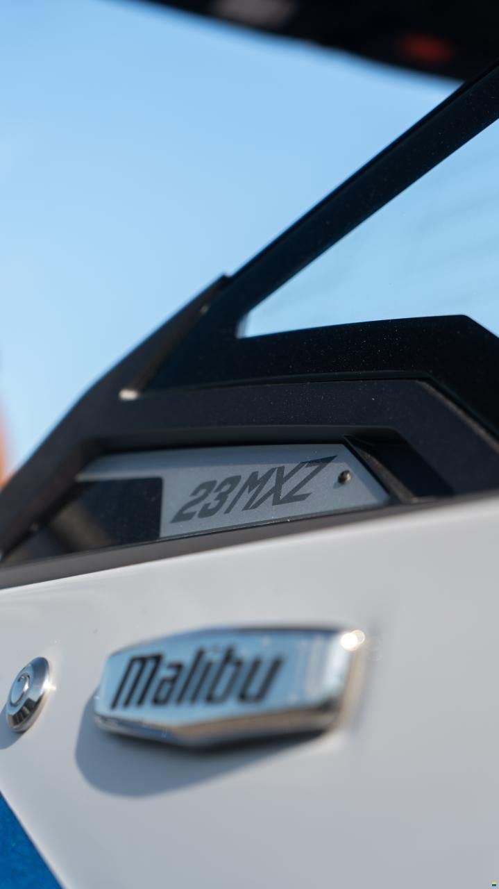 Malibu Wakesetter 23MXZ