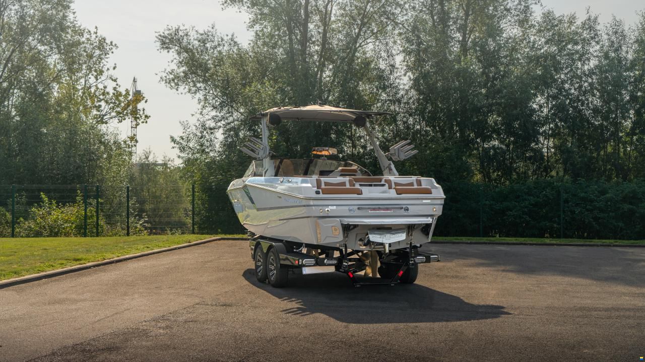 Malibu Wakesetter 23MXZ
