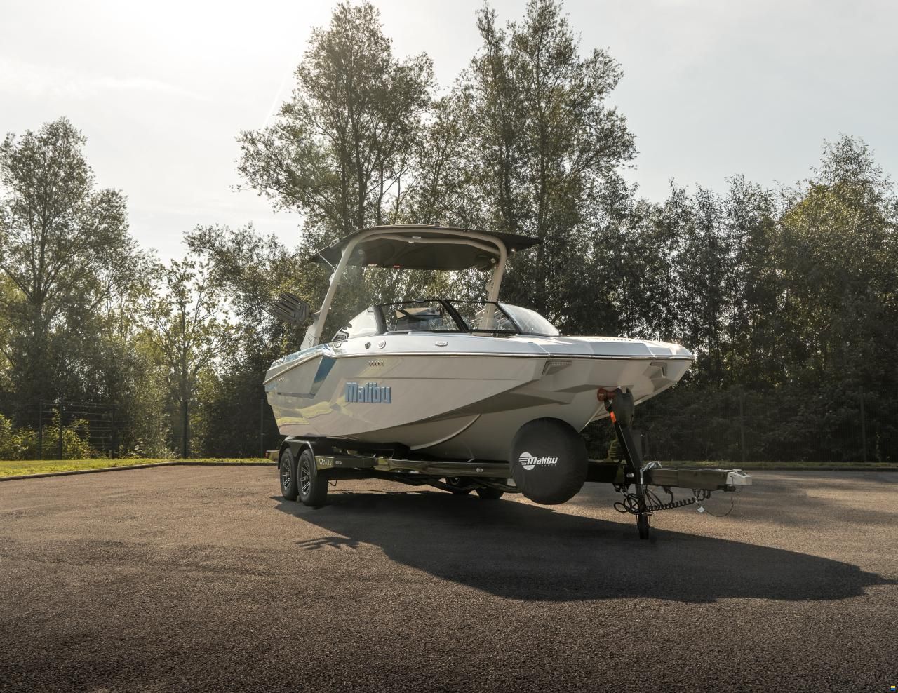 Malibu Wakesetter 23MXZ