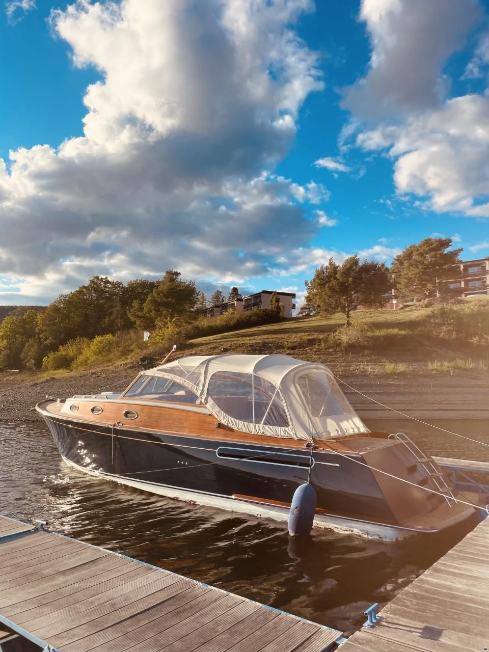Wolstenholme Cruiser 38