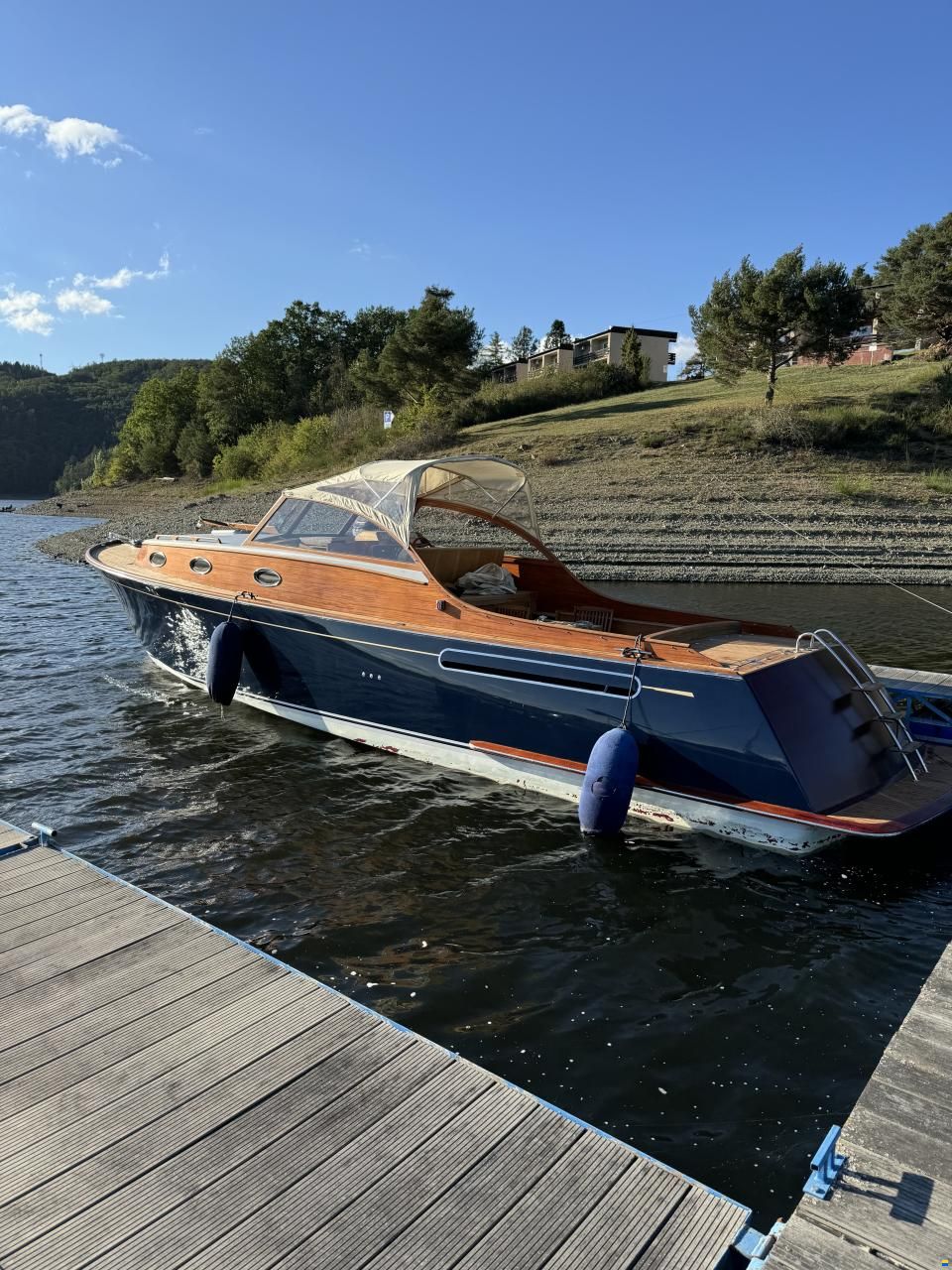 Wolstenholme Cruiser 38