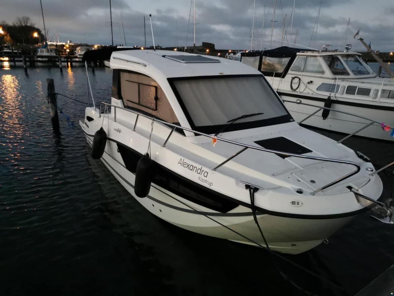 Quicksilver 755 Weekend