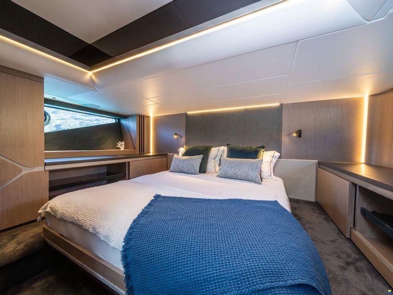 Sunseeker Superhawk 55