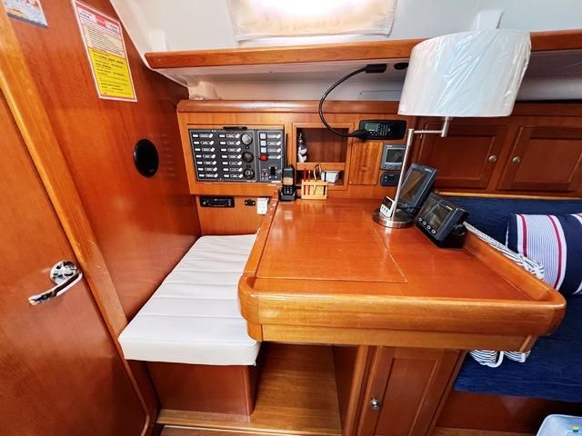 Dufour 36 Classic