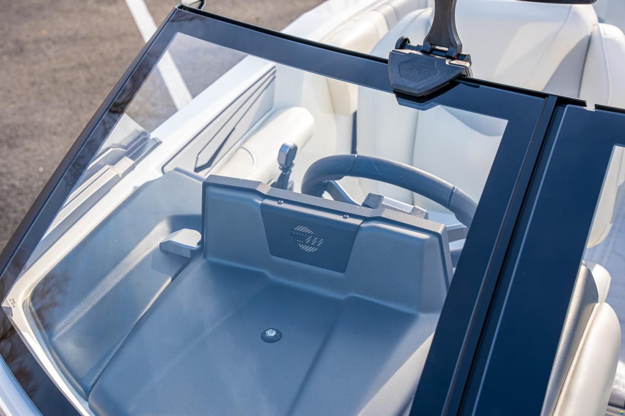 Malibu Wakesetter 21LX