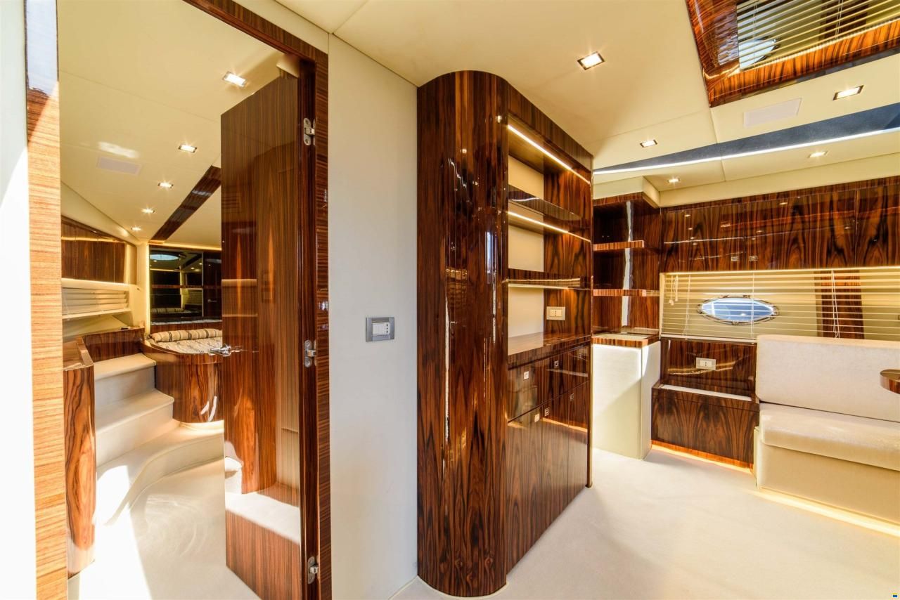 Sunseeker Predator 68