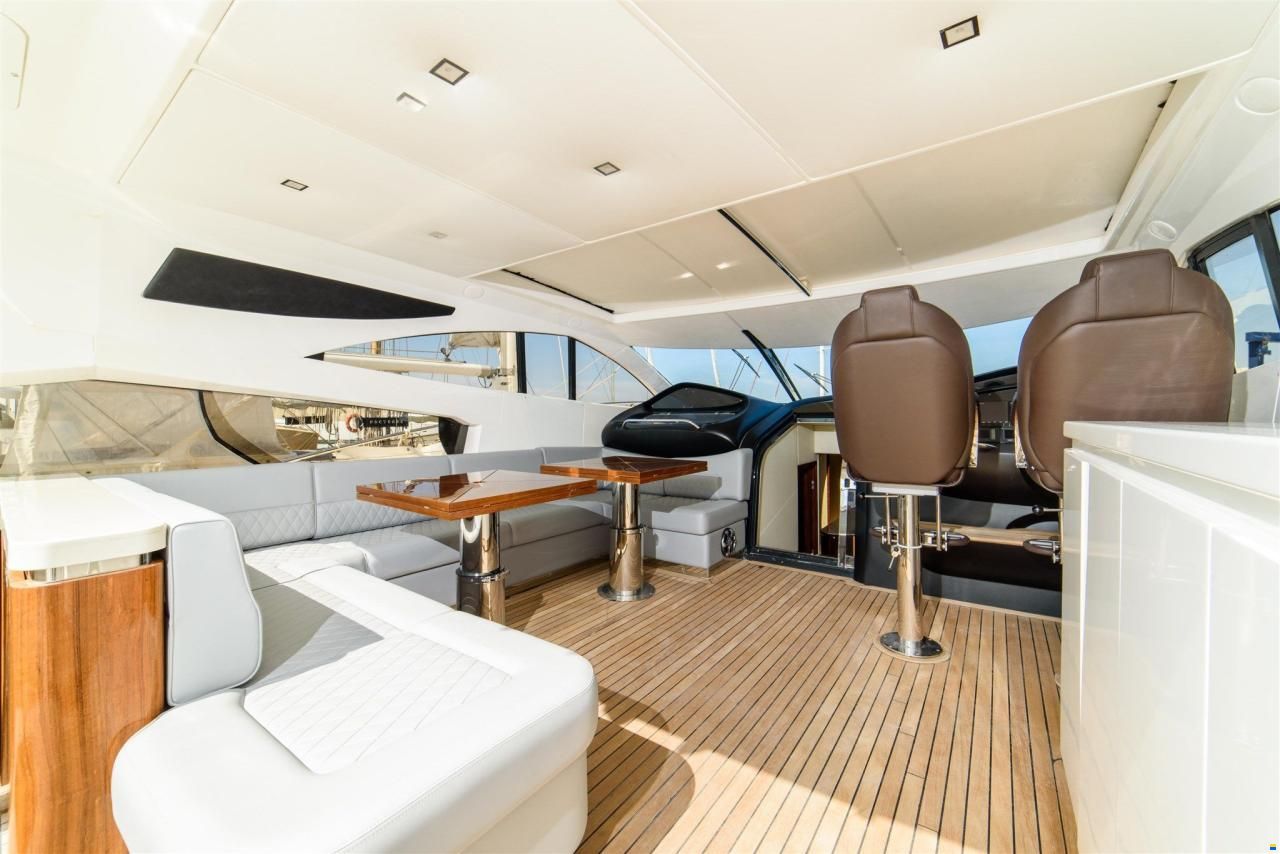 Sunseeker Predator 68
