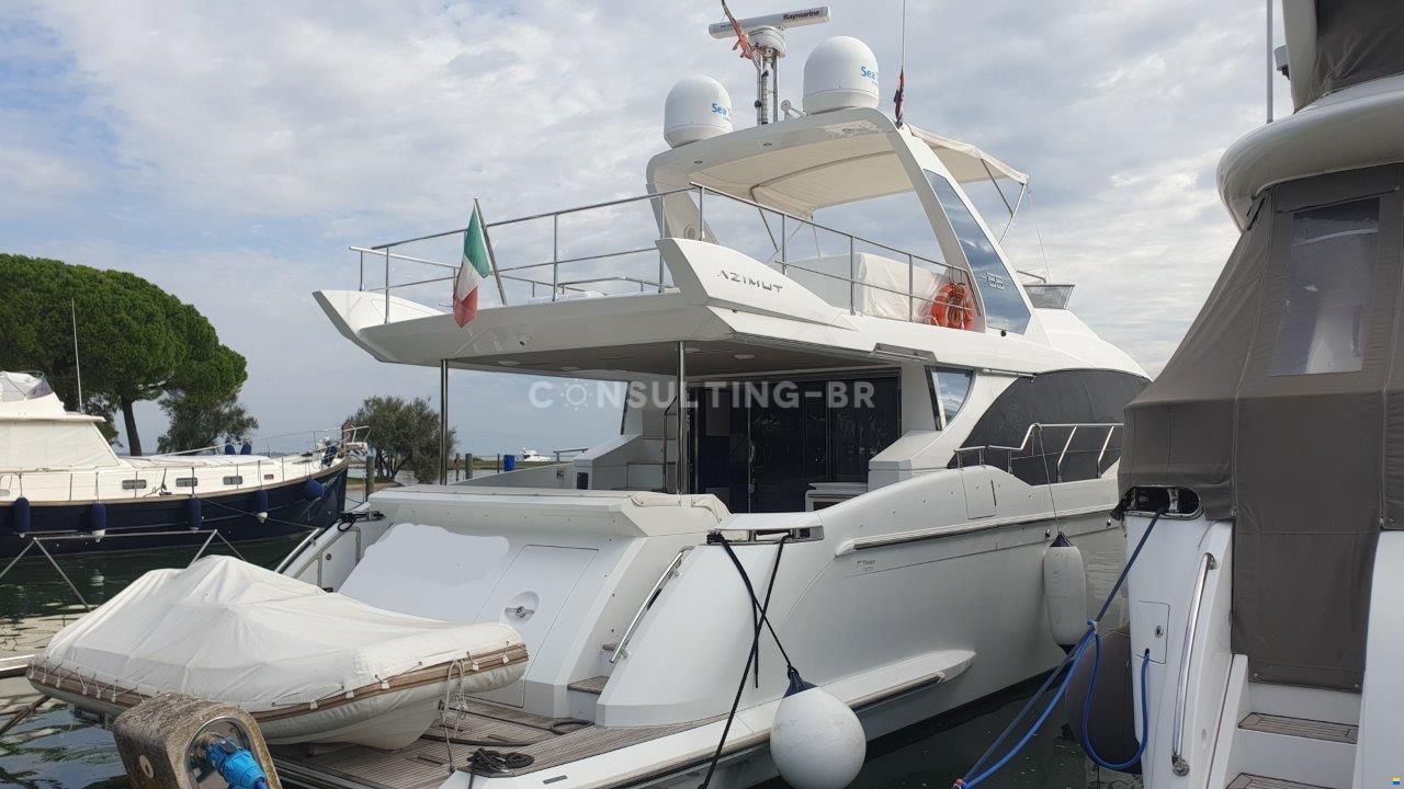 Azimut 66 Fly