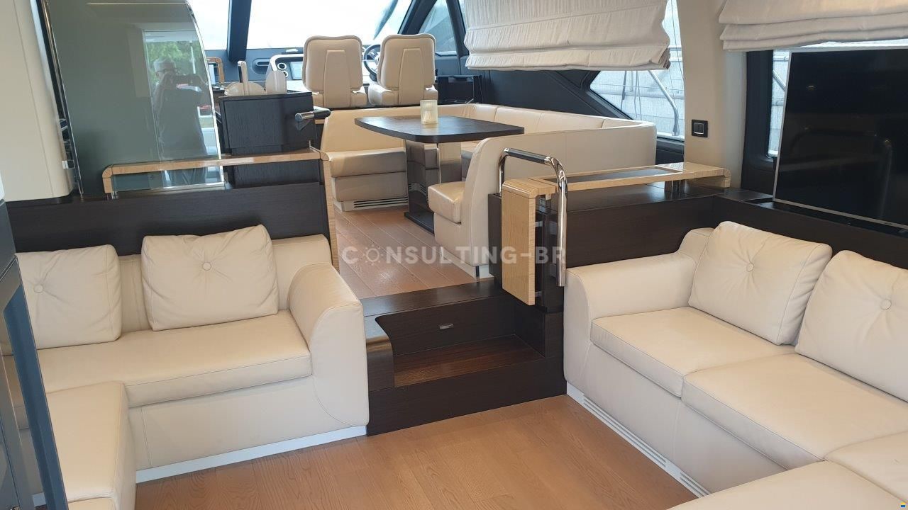 Azimut 66 Fly