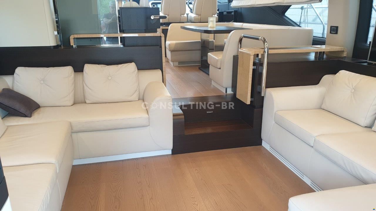 Azimut 66 Fly