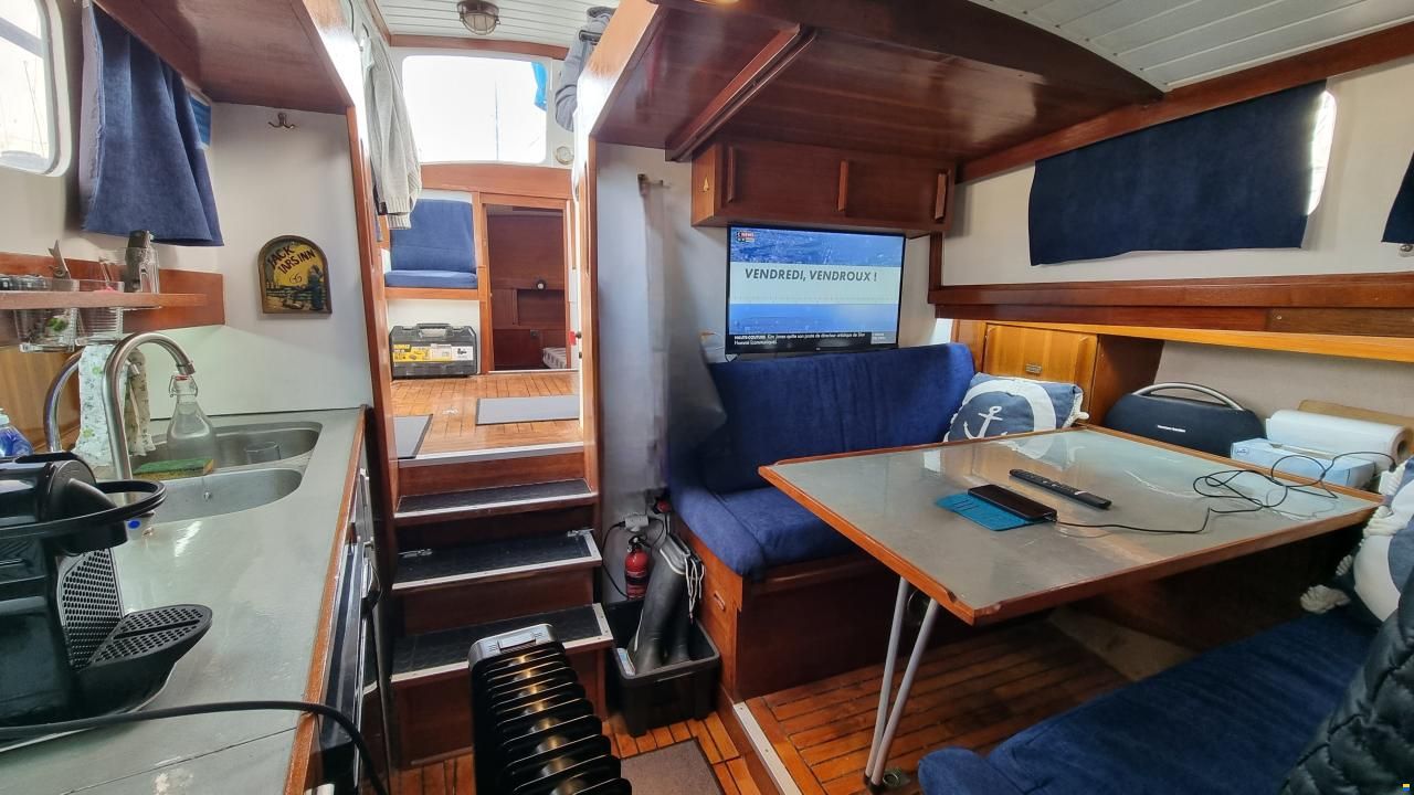 Nauticat 33