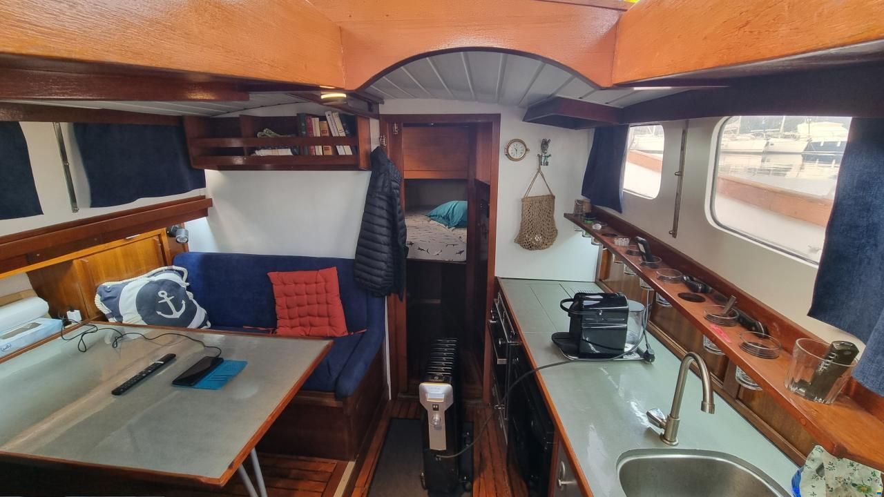 Nauticat 33