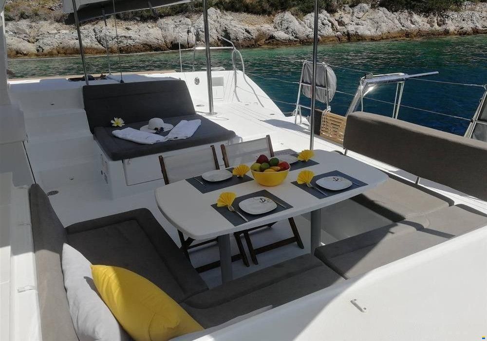 Lagoon 450 F