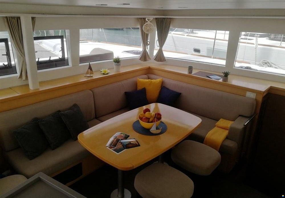 Lagoon 450 F