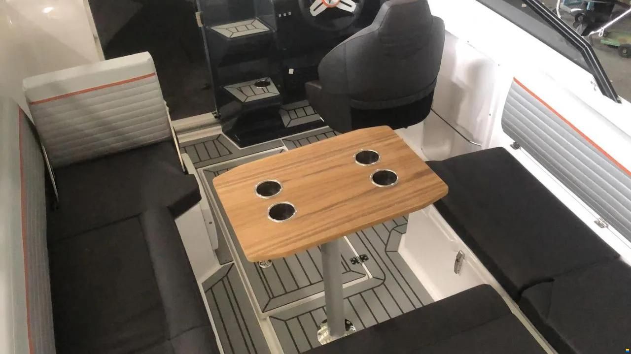 Bella 640 Daycruiser