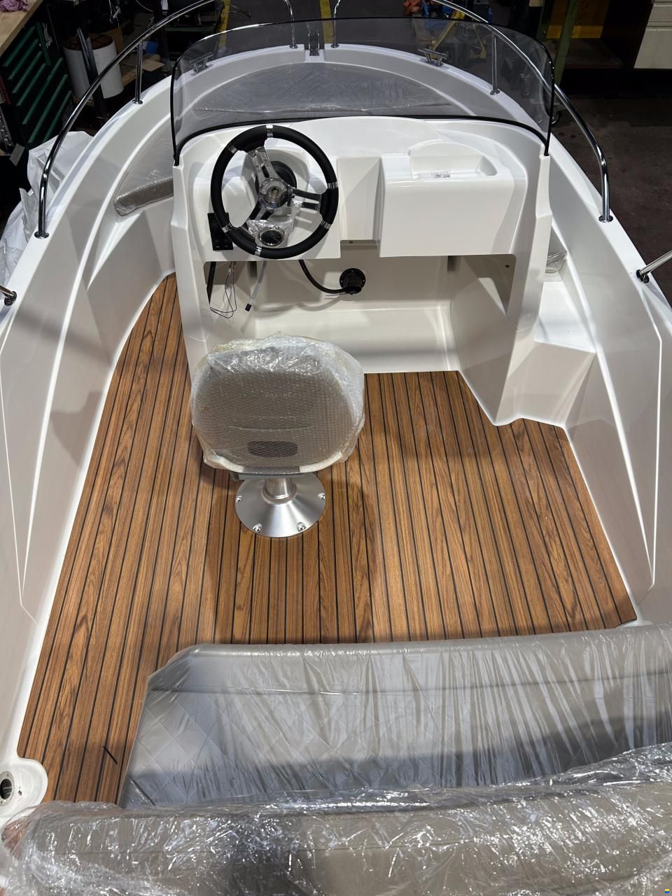 AM Yacht 520 Open