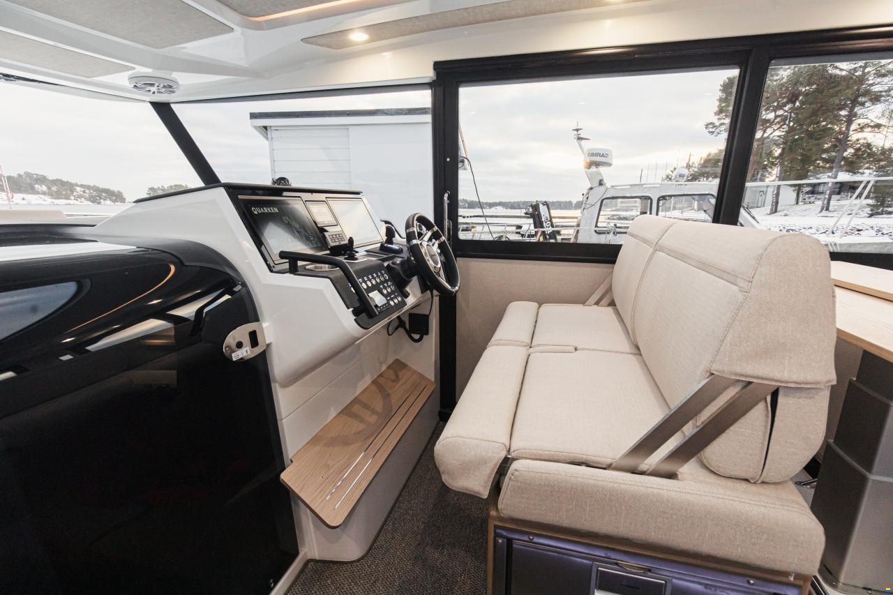Quarken 35 Cabin