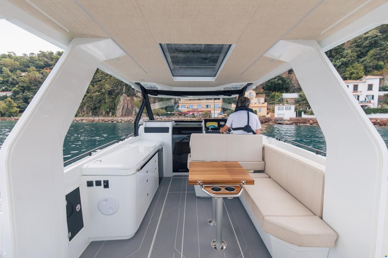 Quarken 35 Sport Tourer