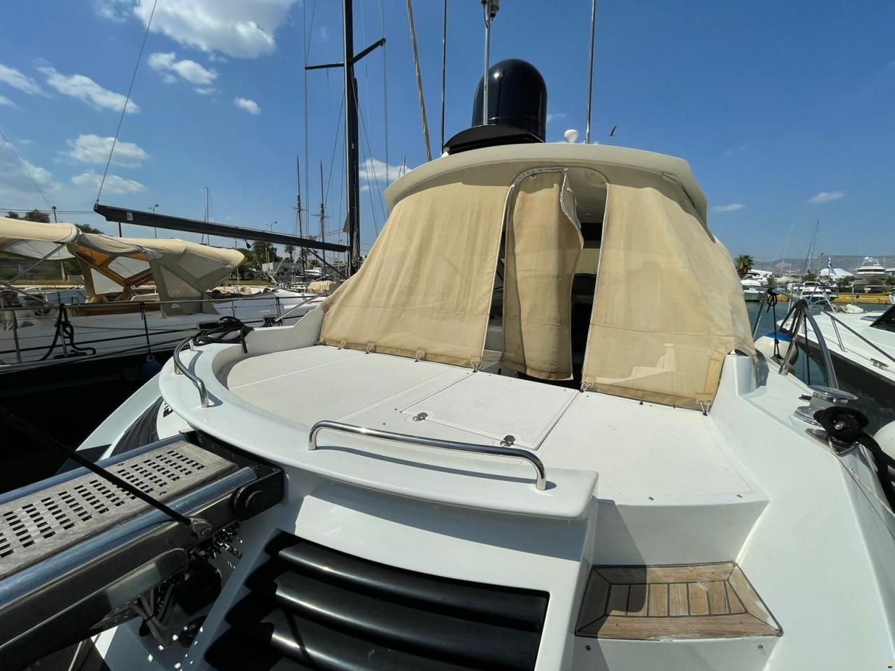 Pershing 46