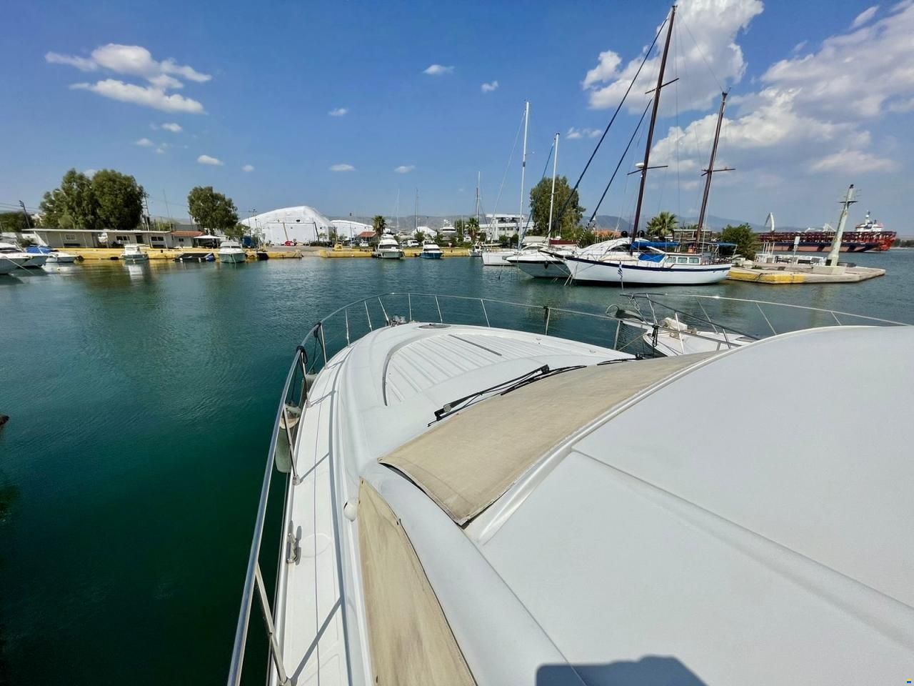 Pershing 46