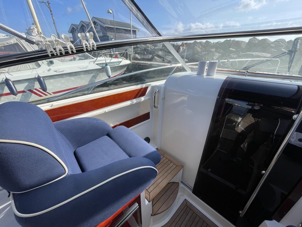 Aquador 26 DC