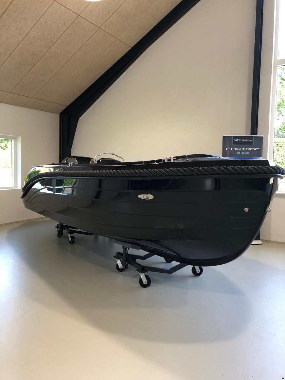 Tender Gentleman&acute;s Launch 600XL