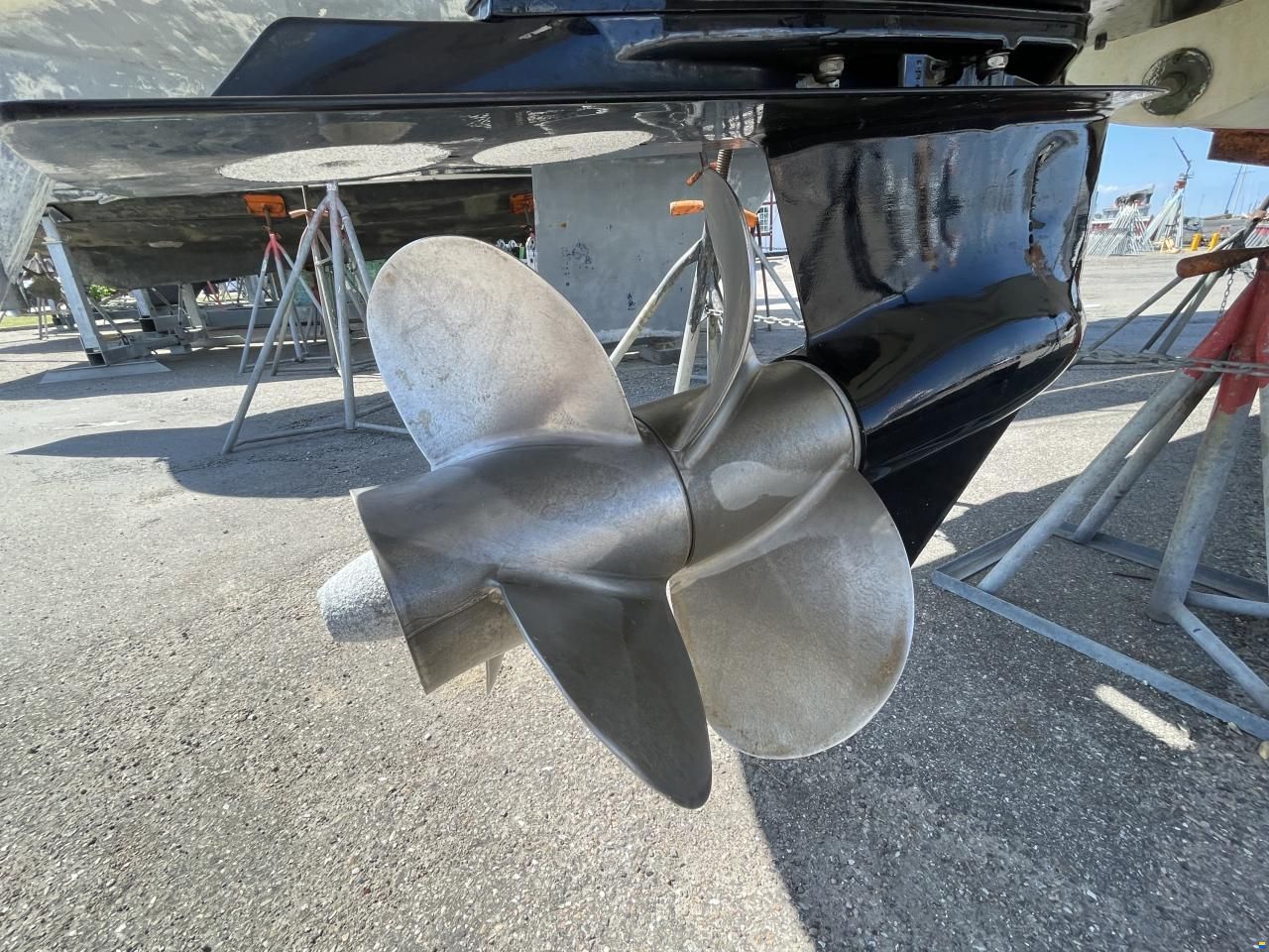Maxum 2400 SC3