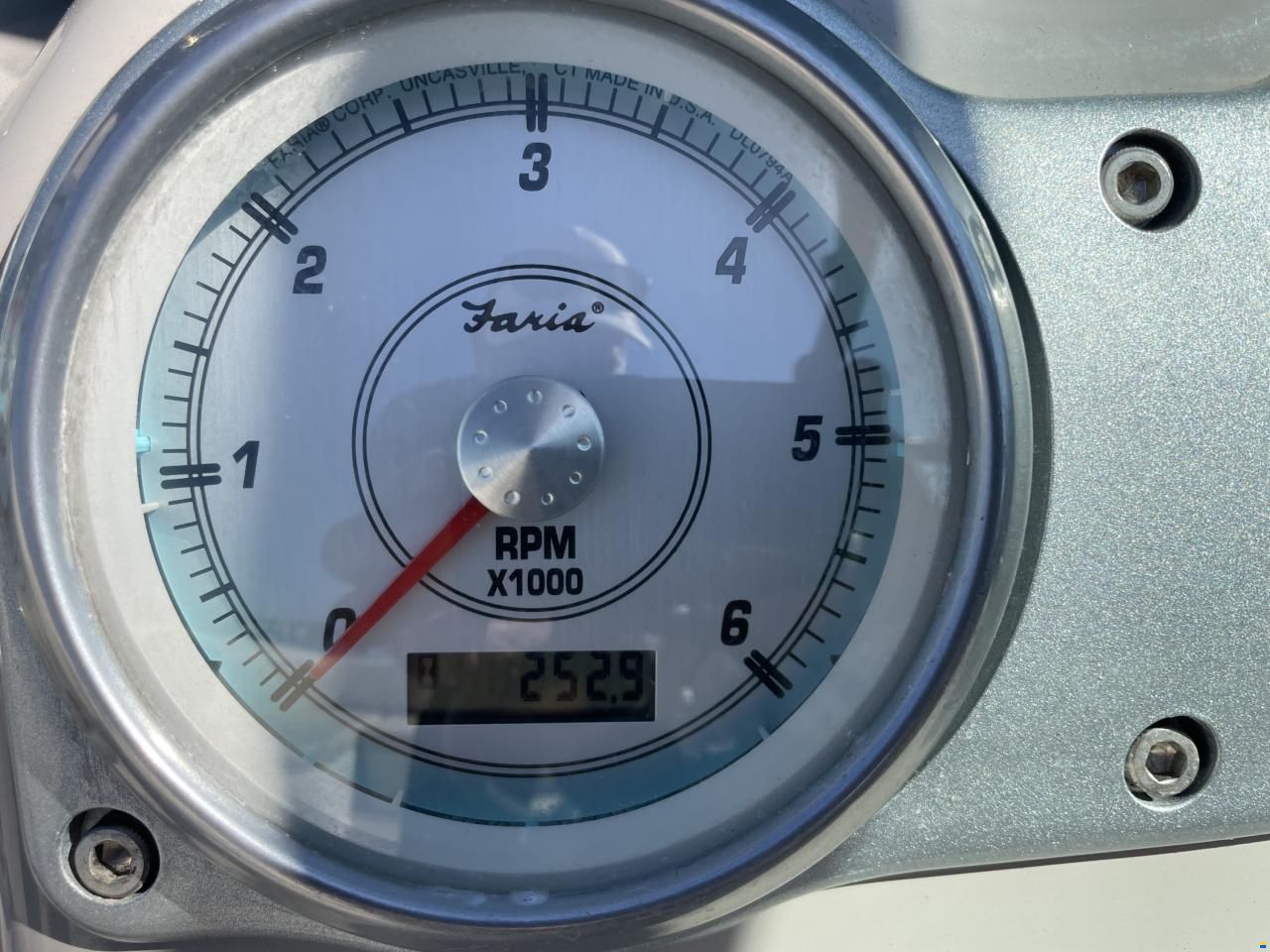 Maxum 2400 SC3
