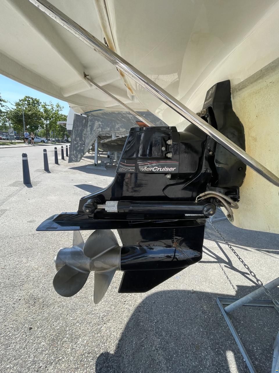 Maxum 2400 SC3