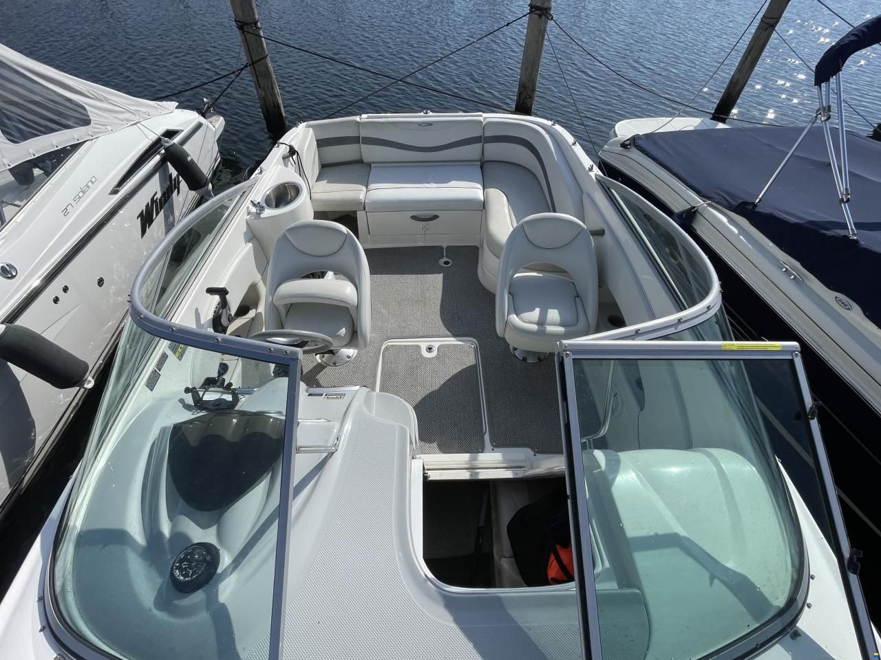 Maxum 2400 SC3