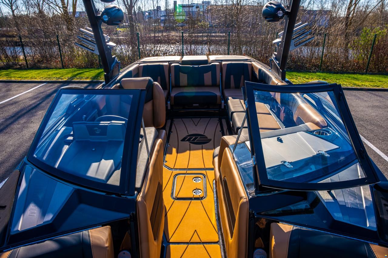 Malibu Wakesetter 23 LSV