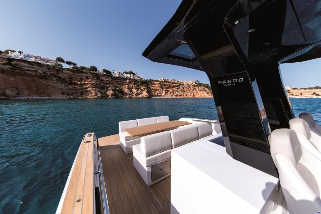 Pardo Yachts 38