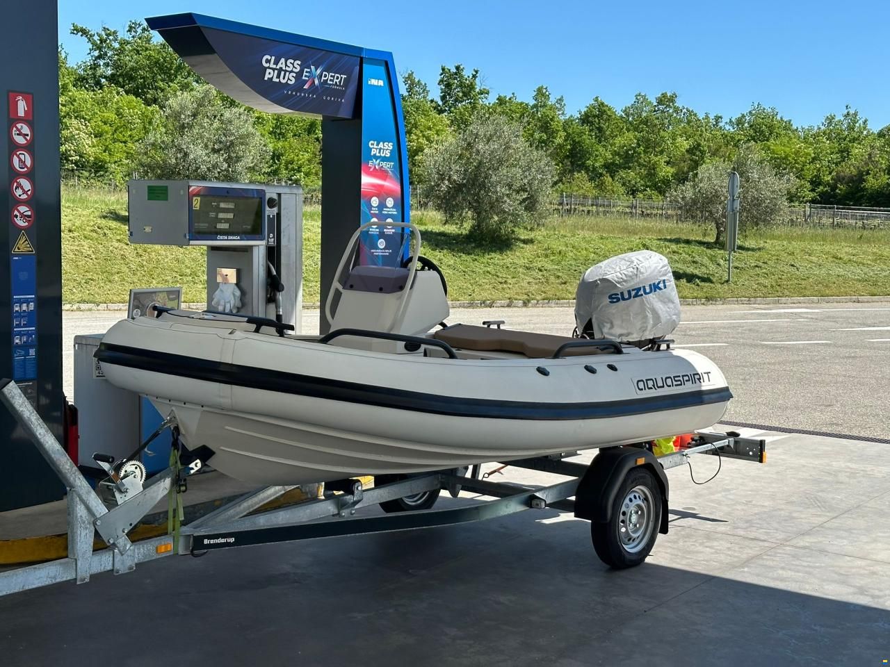 Aquaspirit S370GT Genius Tender mit 60PS Suzuki