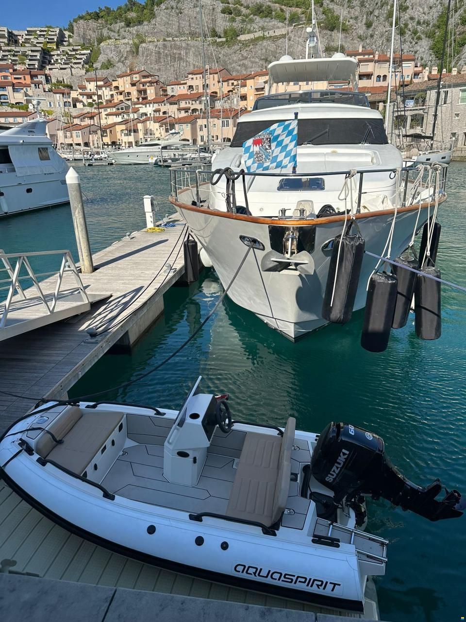 Aquaspirit S370GT Genius Tender mit 60PS Suzuki