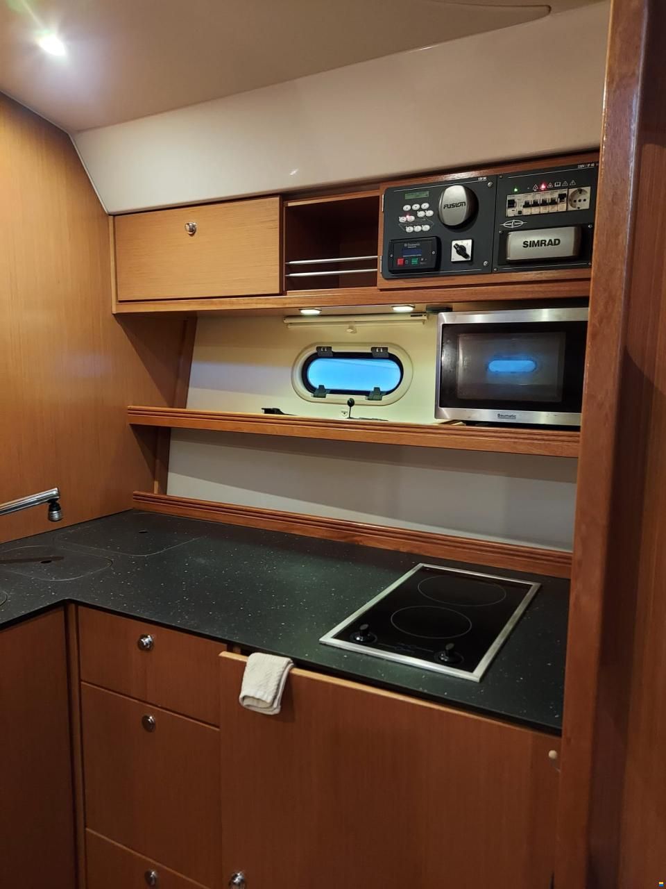 Bavaria Sport 38 HT