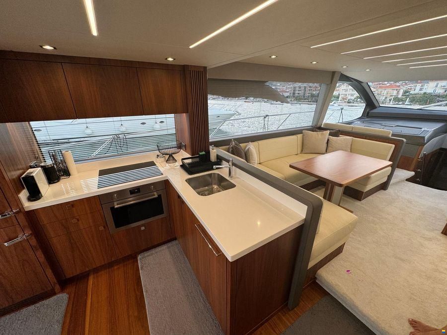 Sunseeker Manhattan 66
