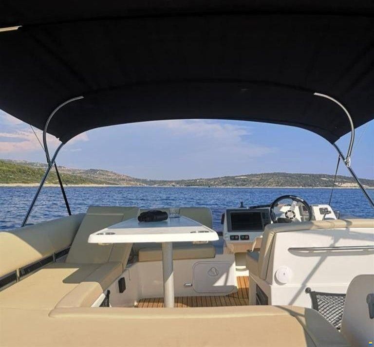 Jeanneau Prestige Fly 42