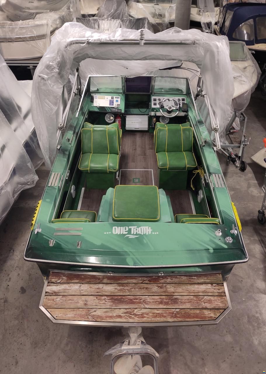 Glastron V 184