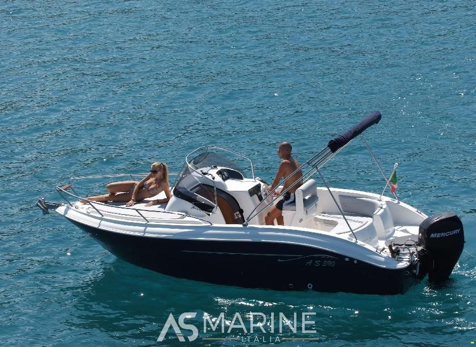 As Marine 590 Walk Around + Honda BF40E