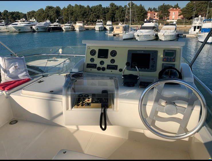 Ferretti 430 FLY