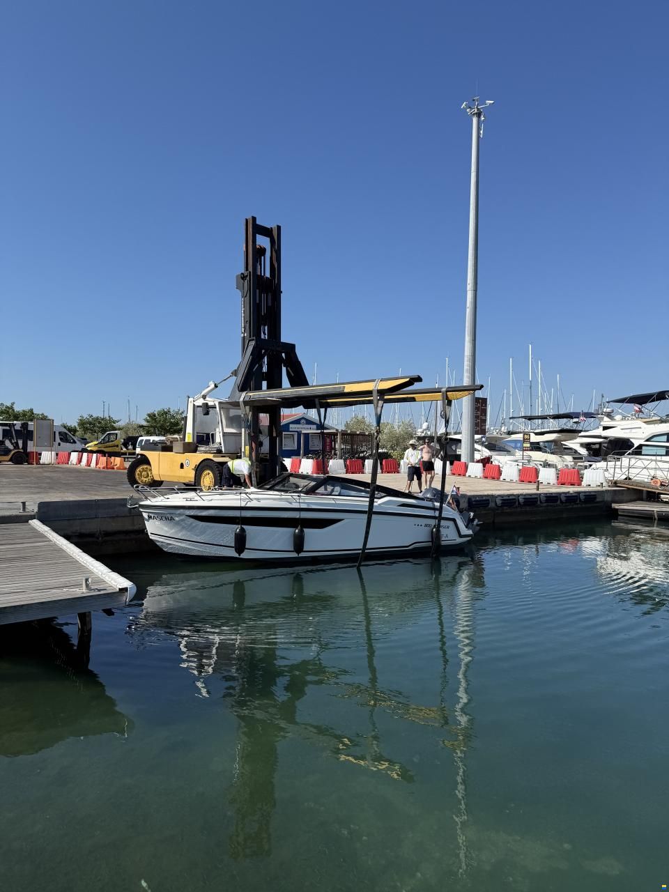 Parker 800 Cruiser