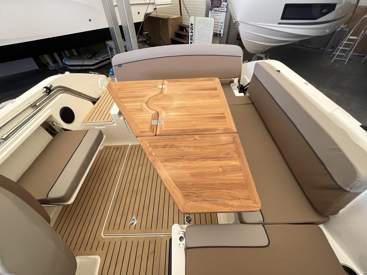 Quicksilver ACTIV 675 CRUISER
