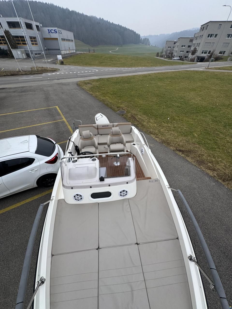 Quicksilver Active 605