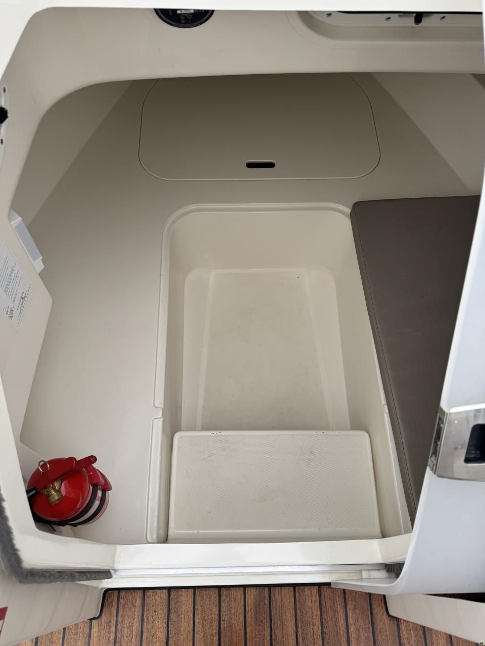 Quicksilver Active 605