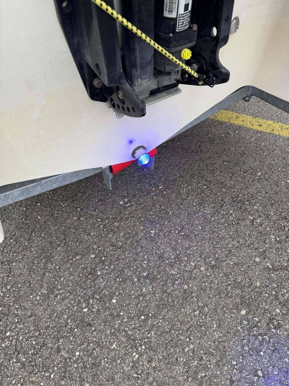 Quicksilver Active 605